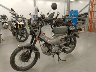 2023 Honda Super Cub, серый, 475000 рублей, вид 5