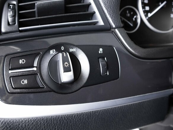 2012 BMW 5 серии 528i VI (F10/F11/F07), чёрный, 1849000 рублей - вид 20