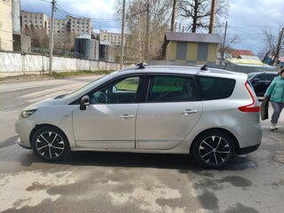 2016 Renault Scenic Grand III Рестайлинг 2, серебристый, 900000 рублей, вид 3