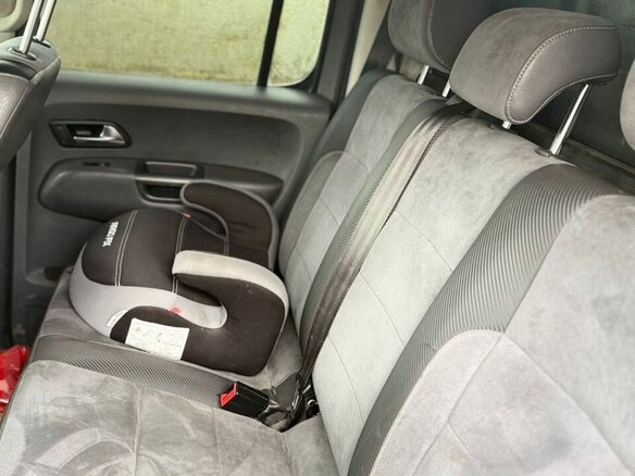 2013 Volkswagen Amarok I, серый, 1650000 рублей - вид 8