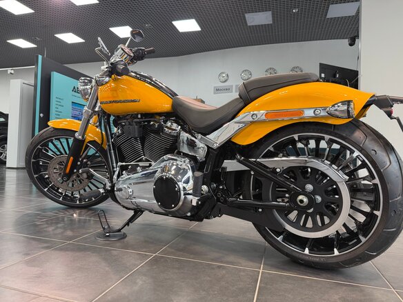 2025 Harley-Davidson Breakout, жёлтый, 3050000 рублей - вид 3