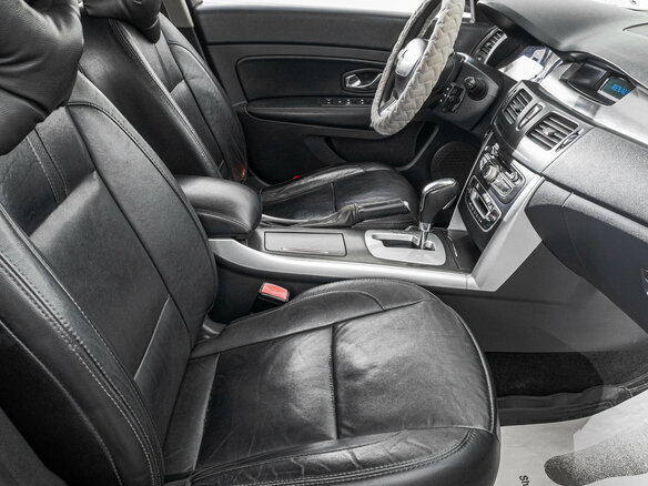 2011 Renault Latitude I, бежевый, 819000 рублей - вид 19
