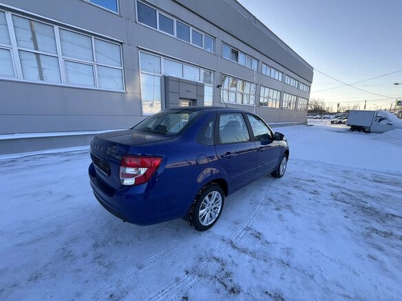 2026 Lada (ВАЗ) Granta I Рестайлинг, синий, 1114000 рублей - вид 2