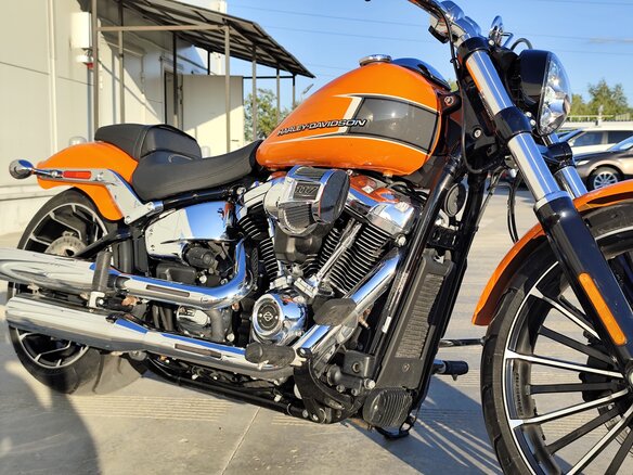2023 Harley-Davidson Breakout, оранжевый, 1990000 рублей - вид 11