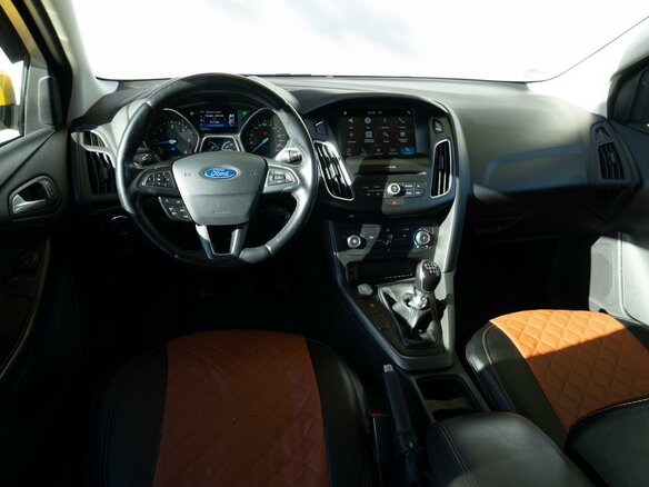 2016 Ford Focus III Рестайлинг, жёлтый, 1149000 рублей - вид 12
