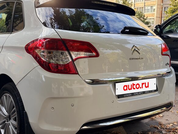 2012 Citroen C4 II, белый, 690000 рублей - вид 9