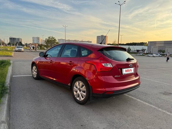 2011 Ford Focus III, пурпурный, 730000 рублей - вид 5