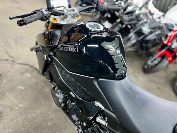 2021 Suzuki GSX-S 1000, чёрный, 1250000 рублей - вид 14