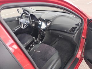 2011 Hyundai Solaris I, красный, 870000 рублей, вид 5
