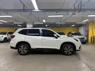 2023 Subaru Forester V Рестайлинг, белый, 3400444 рублей, вид 5