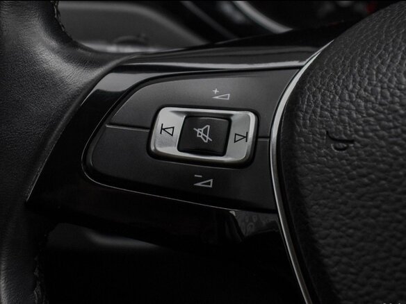 2017 Volkswagen Jetta VI Рестайлинг, белый, 1550000 рублей - вид 17