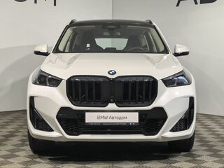 2026 BMW X1 Long 25Li xDrive III (U11/U12), белый, 5850000 рублей, вид 3
