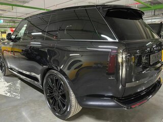 2026 Land Rover Range Rover D350 MHEV Long V, чёрный, 27470000 рублей, вид 3