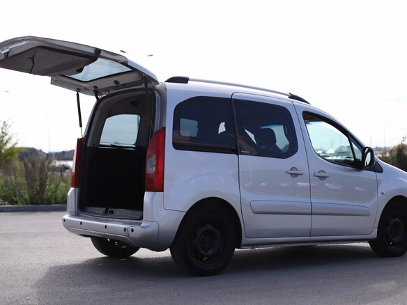 2011 Citroen Berlingo II, серебристый, 584684 рублей - вид 17