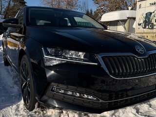 2025 Skoda Superb III Рестайлинг, чёрный, 3380000 рублей, вид 4