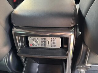 2020 Toyota Vellfire II Рестайлинг, чёрный, 4800000 рублей, вид 3