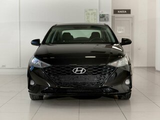 2021 Hyundai Solaris II Рестайлинг, чёрный, 1500000 рублей, вид 2