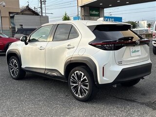 2023 Toyota Yaris Cross I, белый, 1480100 рублей, вид 4