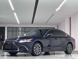 2023 Lexus ES 200 VII Рестайлинг, синий, 4380000 рублей, вид 1