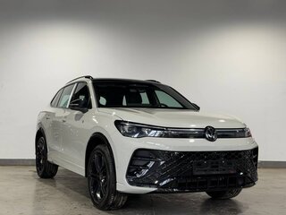 2026 Volkswagen Tiguan L Pro III (China Market), бежевый, 4750000 рублей, вид 3