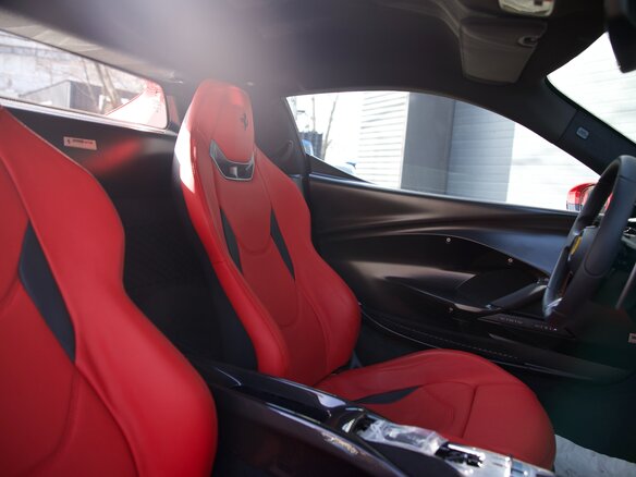 2023 Ferrari 296 GTB, красный, 34750000 рублей - вид 15