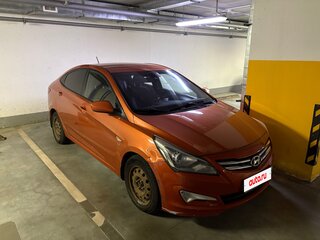 2015 Hyundai Solaris I Рестайлинг, оранжевый, 680000 рублей, вид 1
