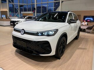 2025 Volkswagen Tiguan L Pro III (China Market), белый, 4950000 рублей, вид 3