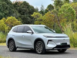 2026 Geely Galaxy Starshine 7, серебристый, 3030000 рублей, вид 3