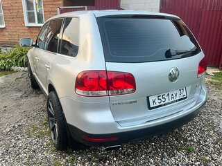 2004 Volkswagen Touareg I, серебристый, 700000 рублей, вид 3