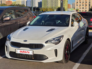 2021 Kia Stinger I, белый, 3000000 рублей, вид 2