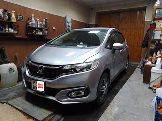 2018 Honda Fit III Рестайлинг, серебристый, 1550000 рублей, вид 1