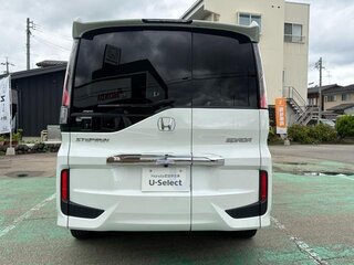 2022 Honda Stepwgn Spada V Рестайлинг, белый, 2110400 рублей, вид 5