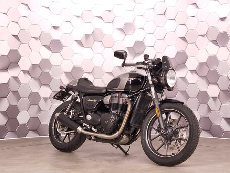 2017 Triumph Street Cup, чёрный, 699000 рублей, вид 1