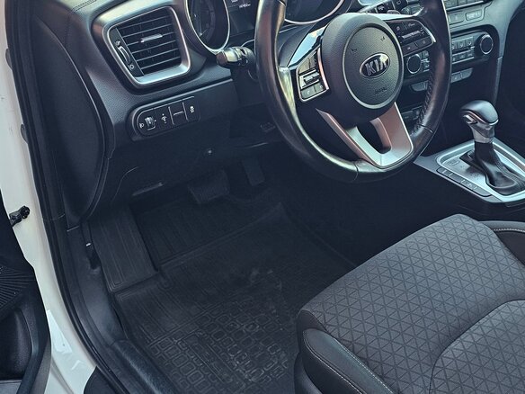 2019 Kia Ceed III, белый, 1590000 рублей - вид 6