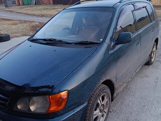 1999 Toyota Ipsum I (M10), зелёный, 620000 рублей, вид 1