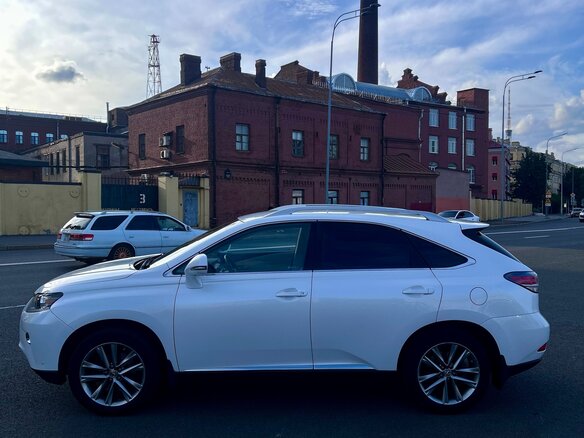 2014 Lexus RX 270 III Рестайлинг, белый, 2499000 рублей - вид 4