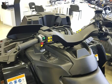 2019 BRP Can-Am Outlander MAX 650, чёрный, 1285700 рублей, вид 3