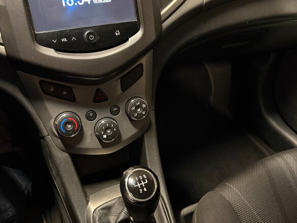 2014 Chevrolet Aveo II, чёрный, 510000 рублей - вид 13