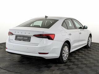 2021 Skoda Octavia IV (A8), белый, 2140000 рублей, вид 5