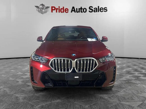 2024 BMW X6 40i III (G06) Рестайлинг, красный, 11267740 рублей - вид 1