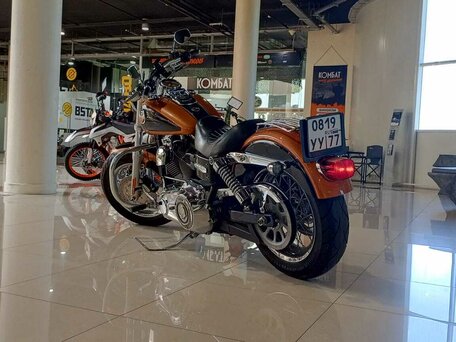 2008 Harley-Davidson Super Glide, оранжевый, 760000 рублей, вид 3