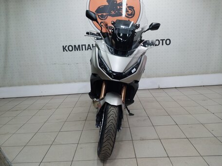 2025 Honda NT1100, серый, 1949000 рублей, вид 3