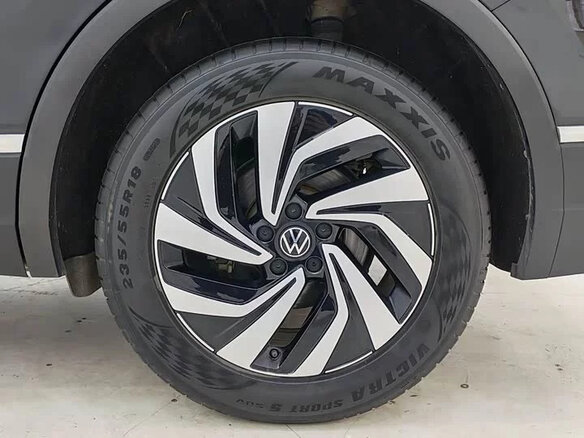2023 Volkswagen Tiguan L II Рестайлинг (China Market), чёрный, 2000000 рублей - вид 11