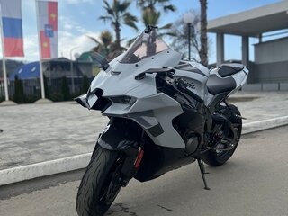 2021 Kawasaki ZX-10R Ninja, серый, 1600000 рублей, вид 2