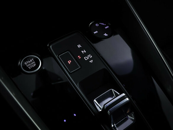 2021 Audi A3 35 TFSI IV (8Y), синий, 2653000 рублей - вид 13