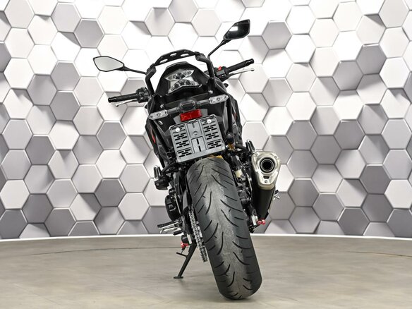 2020 Kawasaki Z 900, чёрный - вид 5