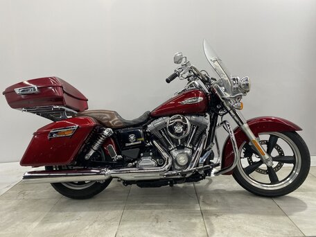2016 Harley-Davidson Dyna Switchback, красный, 900000 рублей, вид 1