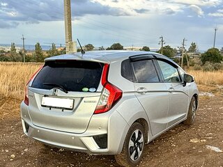 2017 Honda Fit III Рестайлинг, серый, 970000 рублей, вид 4