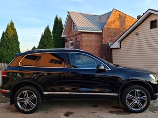 2017 Volkswagen Touareg II Рестайлинг, чёрный, 2900000 рублей, вид 4