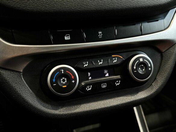 2016 Lada (ВАЗ) Vesta I, красный, 750000 рублей - вид 20